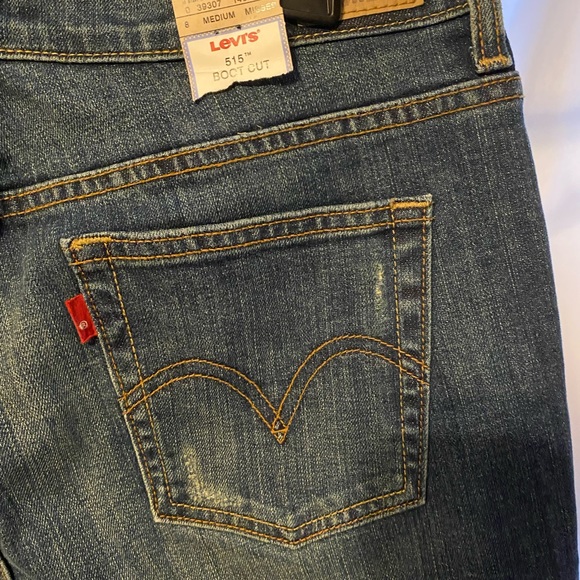 NWT Levi’s denim jeans. Size 8. - Picture 9 of 11